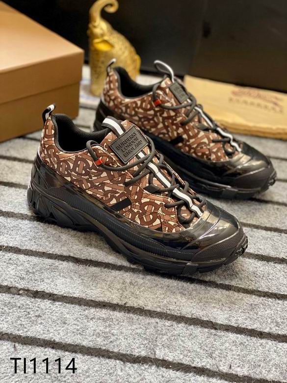 men Burberry shoes-355